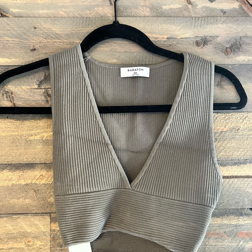 Babaton Olive Green Ribbed V-Neck Crop Top